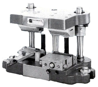 Universal two tools in one, adjustable trim and form